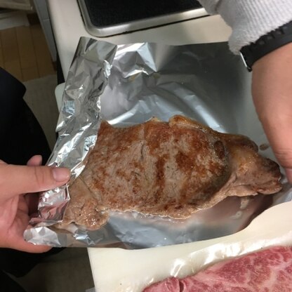 お肉を室温に戻してから焼くことが参考になりました。
次はいつ食べれるかなぁ